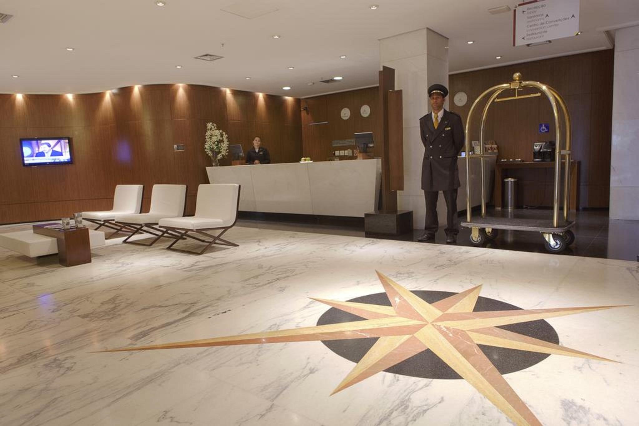 Royal Boutique Savassi Hotel เบโลโอรีซอนชี ภายนอก รูปภาพ Lobby